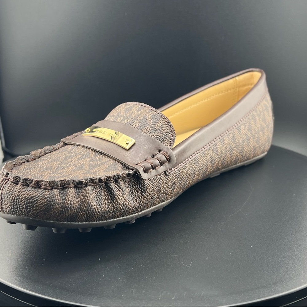 Michael Kors Everett Loafers - Women - Picture 11 of 16